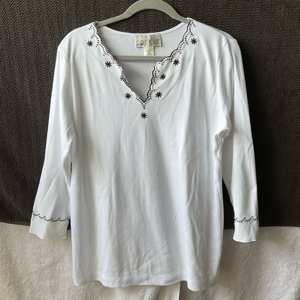 C.D. Sport Caslon Women's White Embroidered Blouse